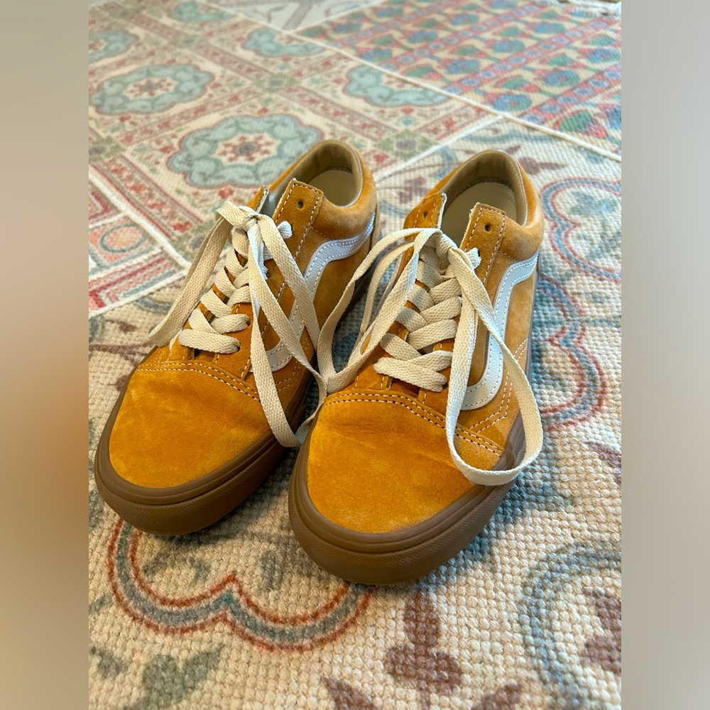 Vans UA Old Skool Suede Sneakers
